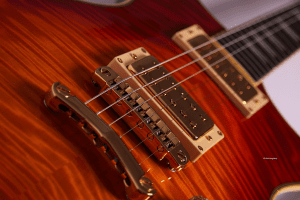 82 Prestige Sunburst body1